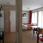 オステッロ ホステル *